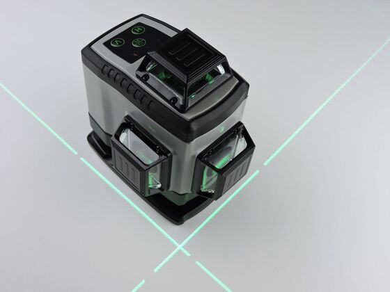 Green Liner 4D zöld szintező lézer kofferben, konzollal, távirányítóval